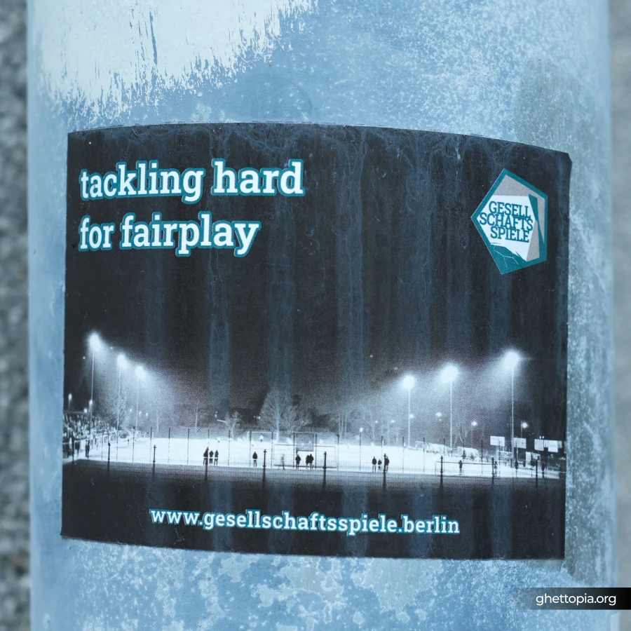 tackling hard for fairplay GESELL SCHAFTS SPIELE BERLIN